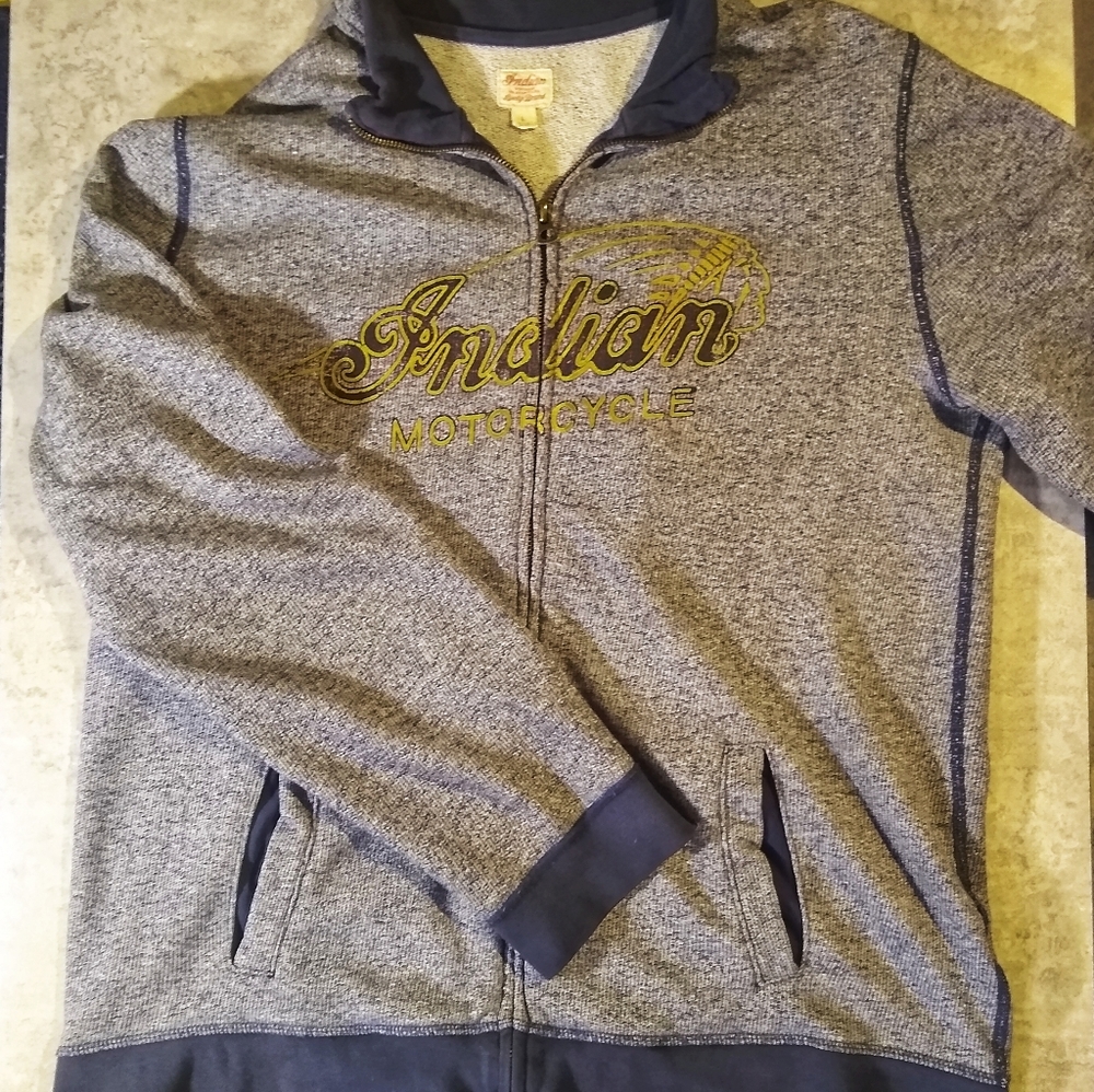 Indian Motorcycle - Picture 4 of 5